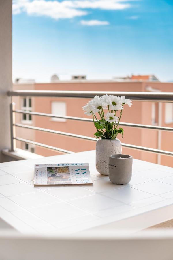 Apartments And Rooms Vuleta, Close To The Beach Makarska Buitenkant foto