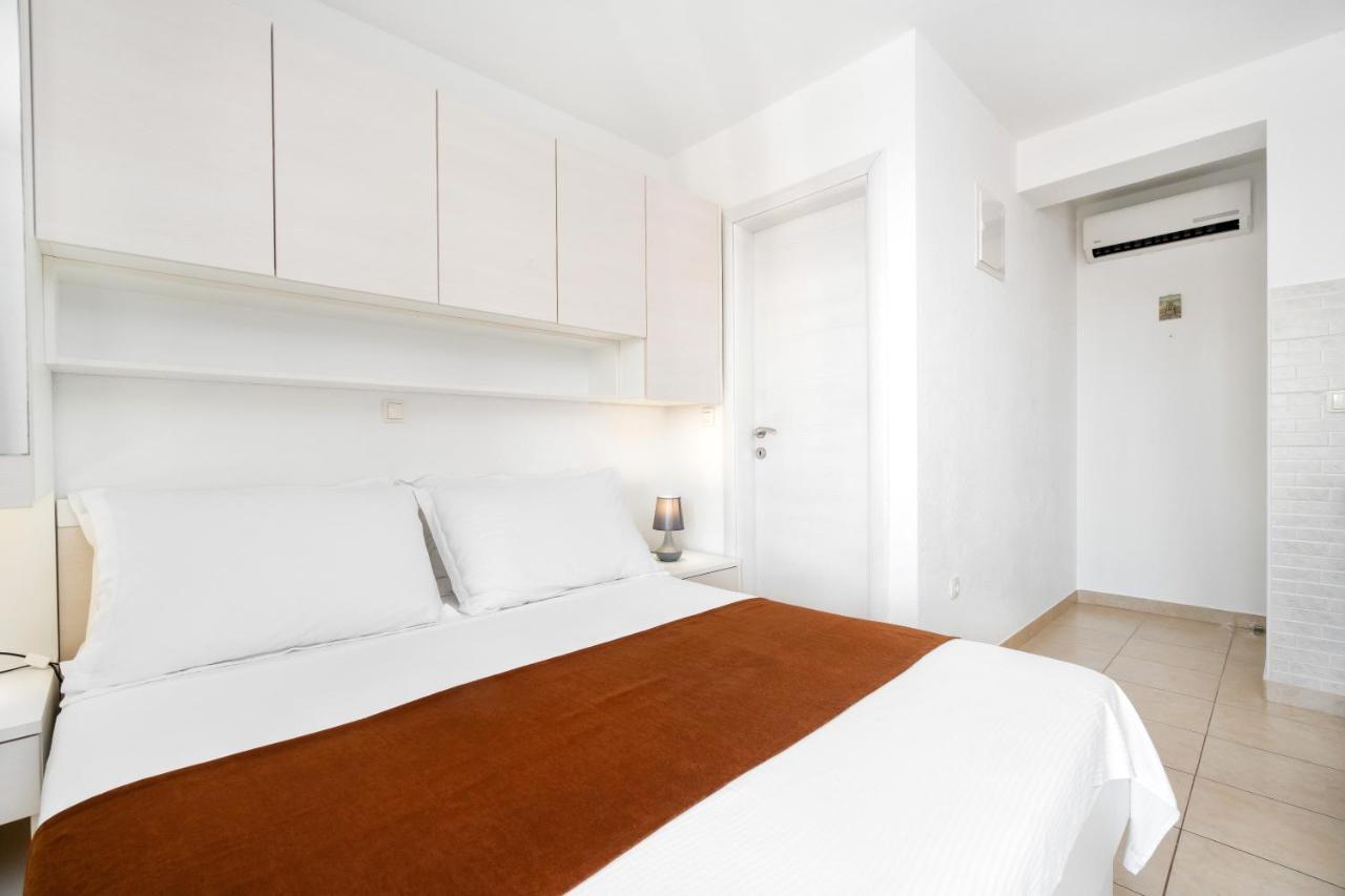 Apartments And Rooms Vuleta, Close To The Beach Makarska Buitenkant foto