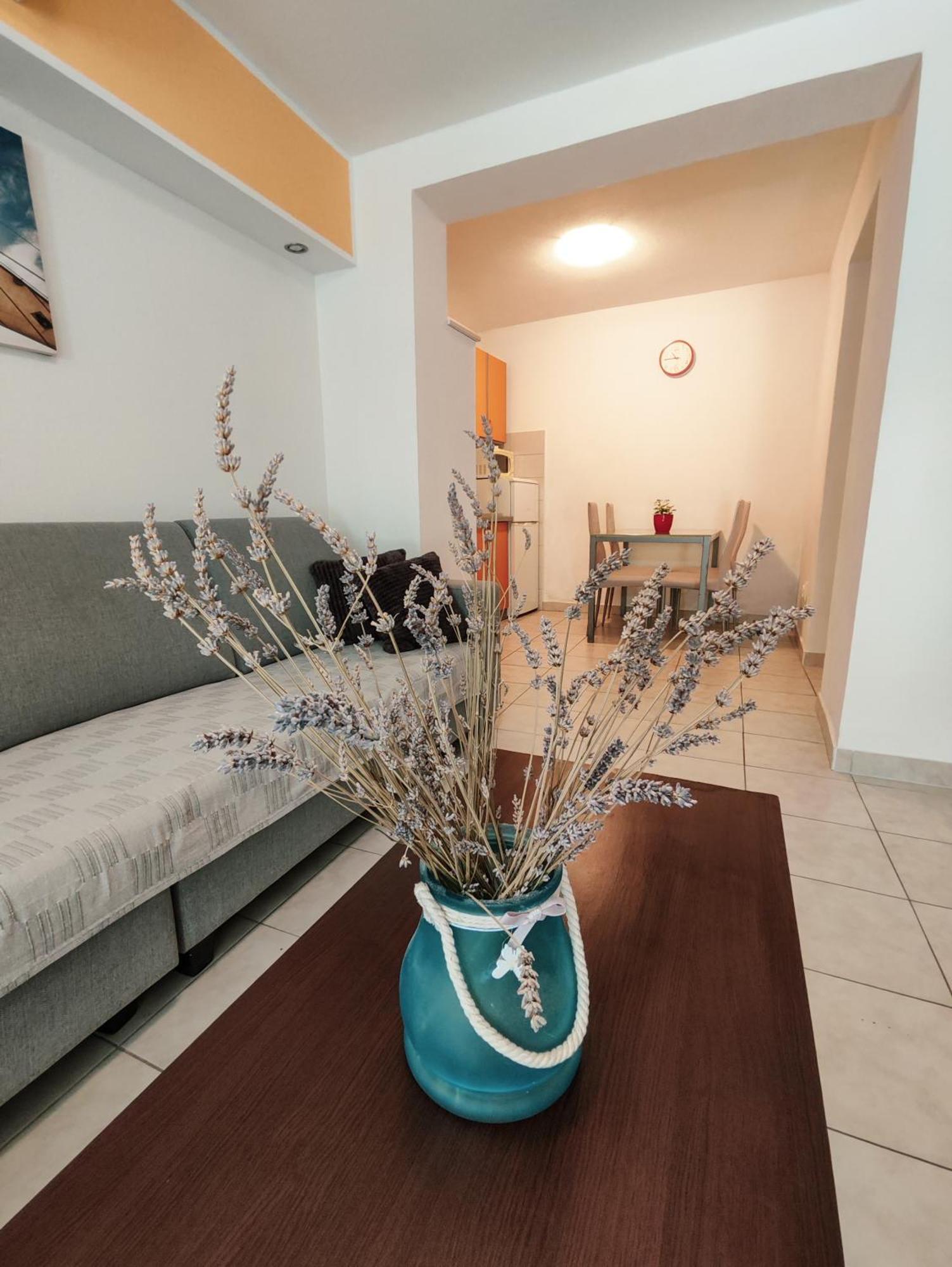 Apartments And Rooms Vuleta, Close To The Beach Makarska Kamer foto