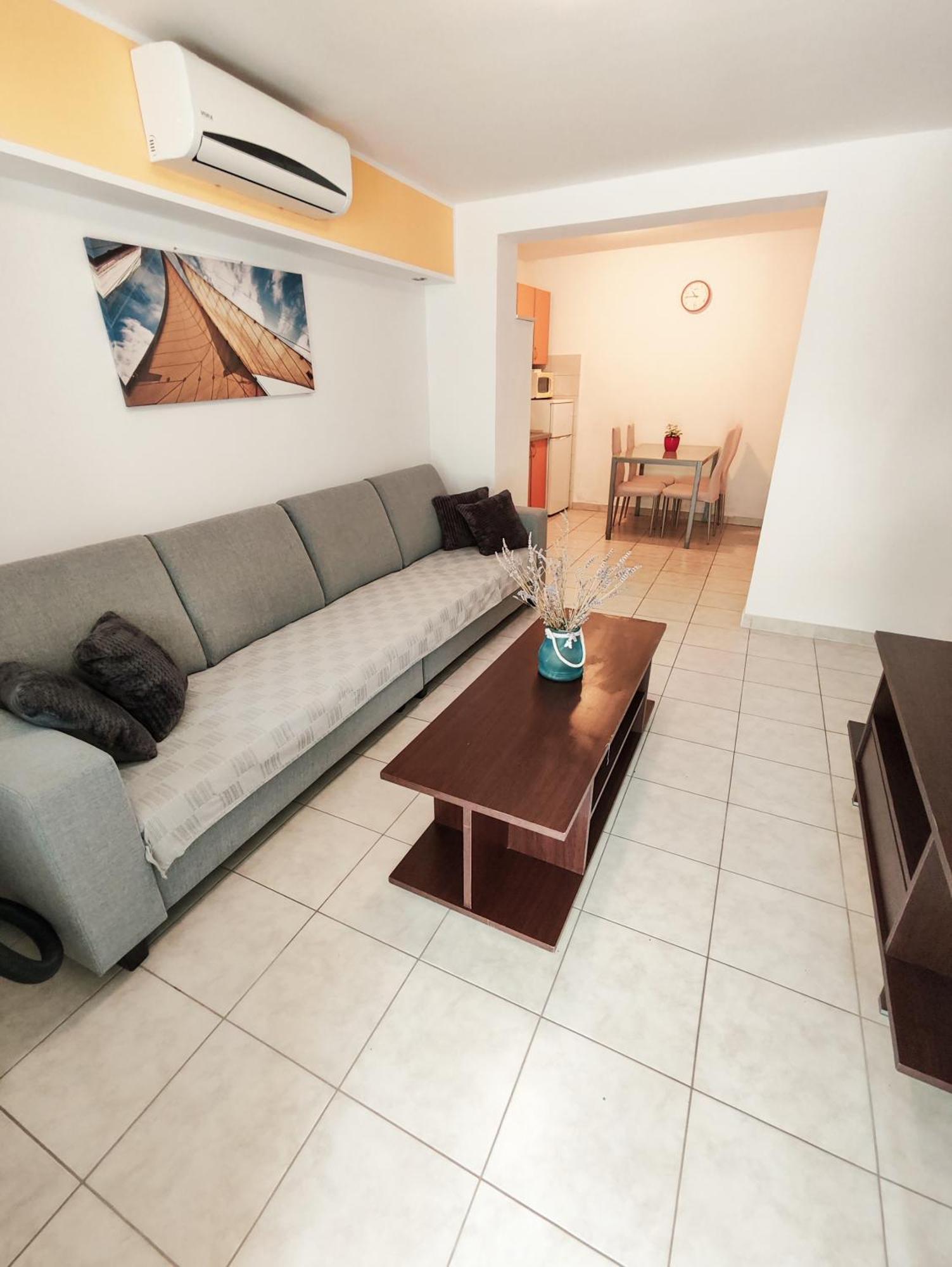 Apartments And Rooms Vuleta, Close To The Beach Makarska Kamer foto