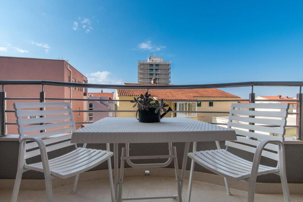 Apartments And Rooms Vuleta, Close To The Beach Makarska Kamer foto